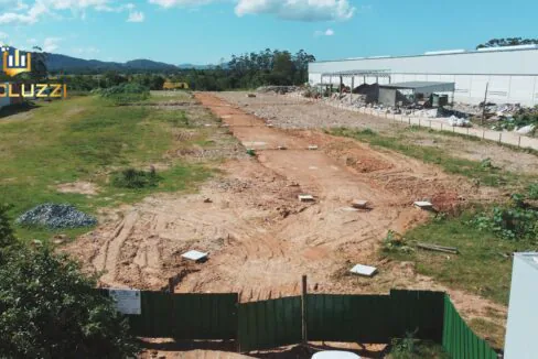 3-rio-das-pedras-terreno3