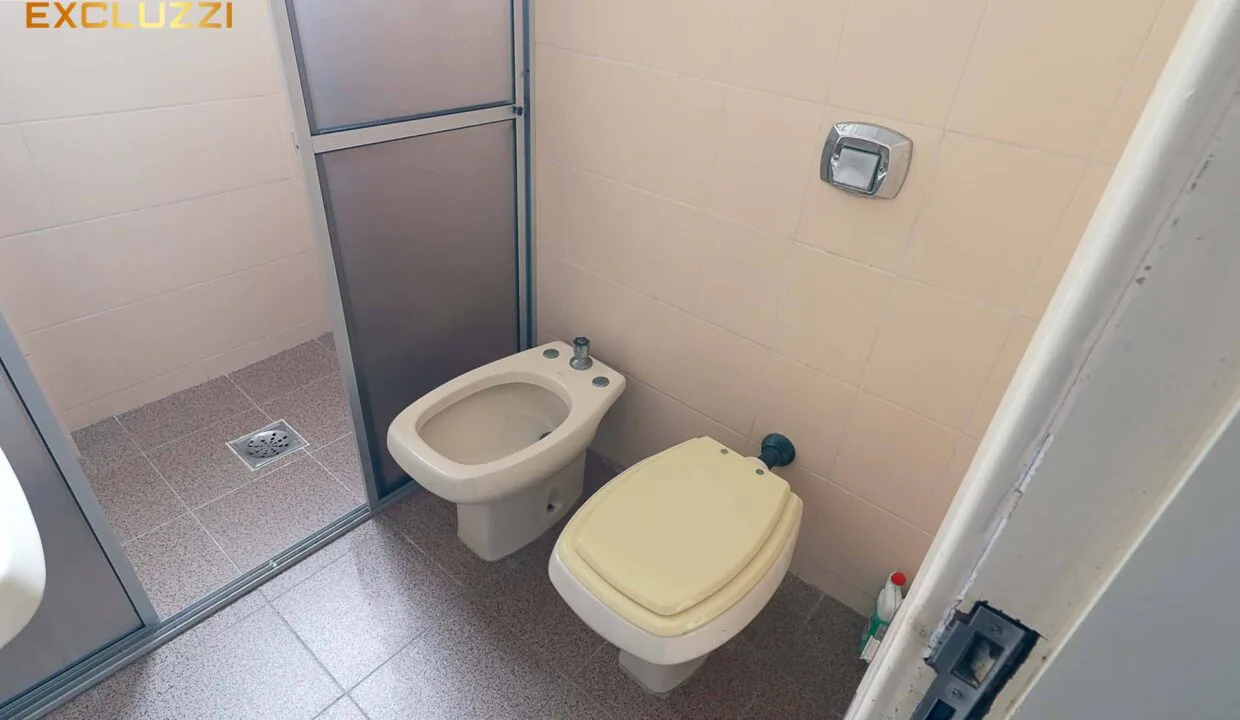 12-ed-londrina-banheiro