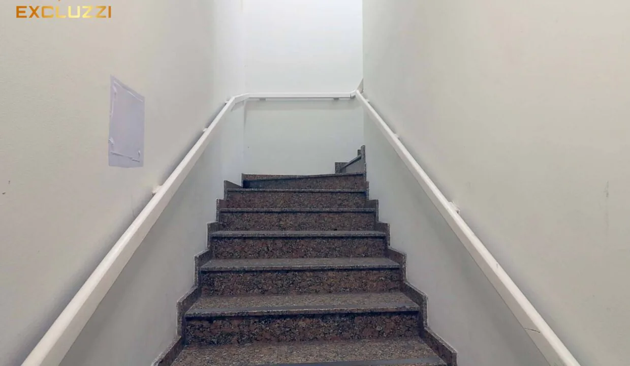 02-sala-av-brasil-vista-entrada