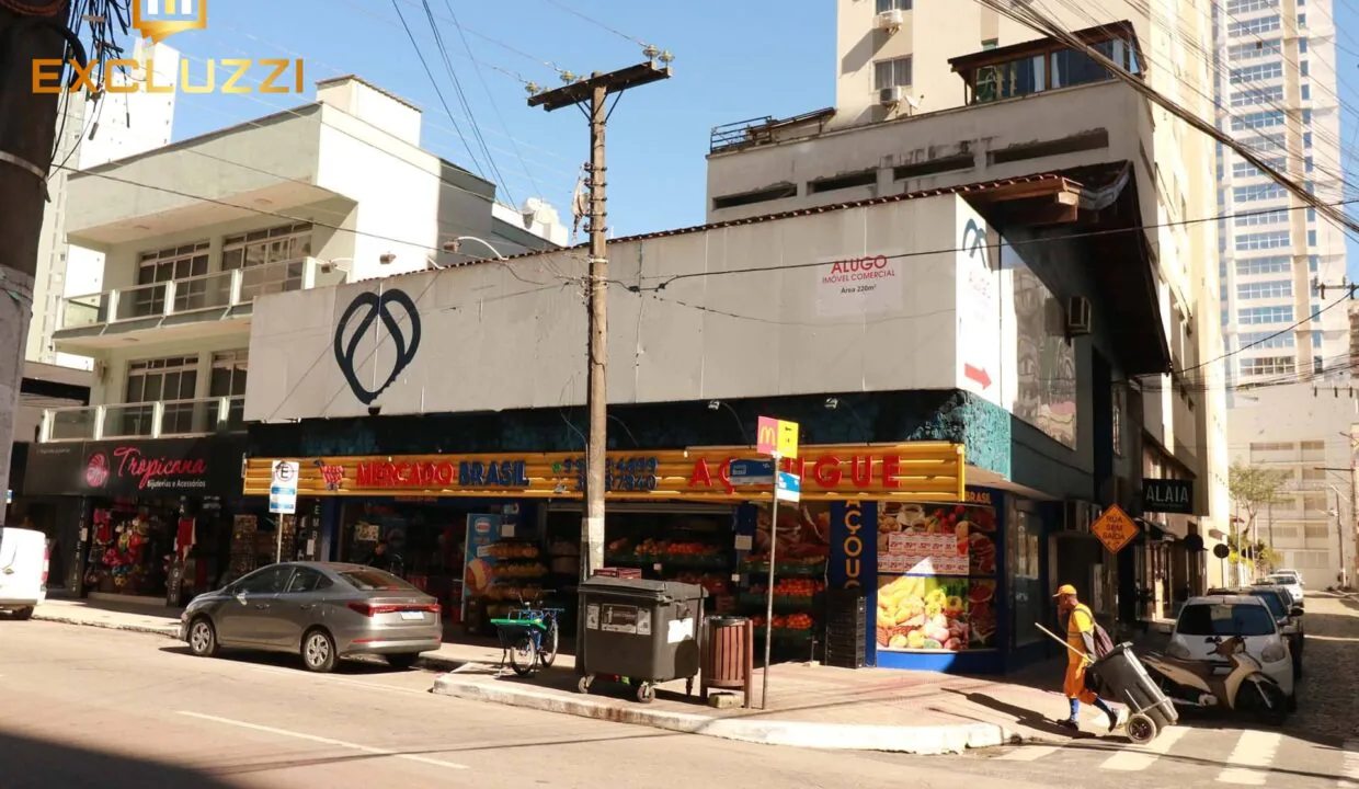 30-sala-av-brasil-fachada