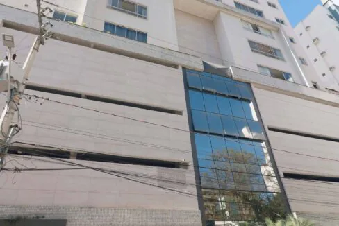 40-silver-tower-fachada