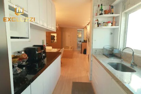 8-silver-tower-cozinha-vista-para-fora