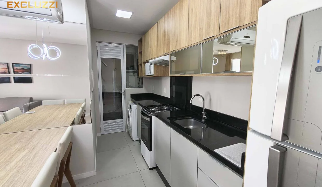 10-azamor-cozinha-vista-entrada