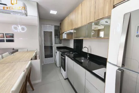 10-azamor-cozinha-vista-entrada