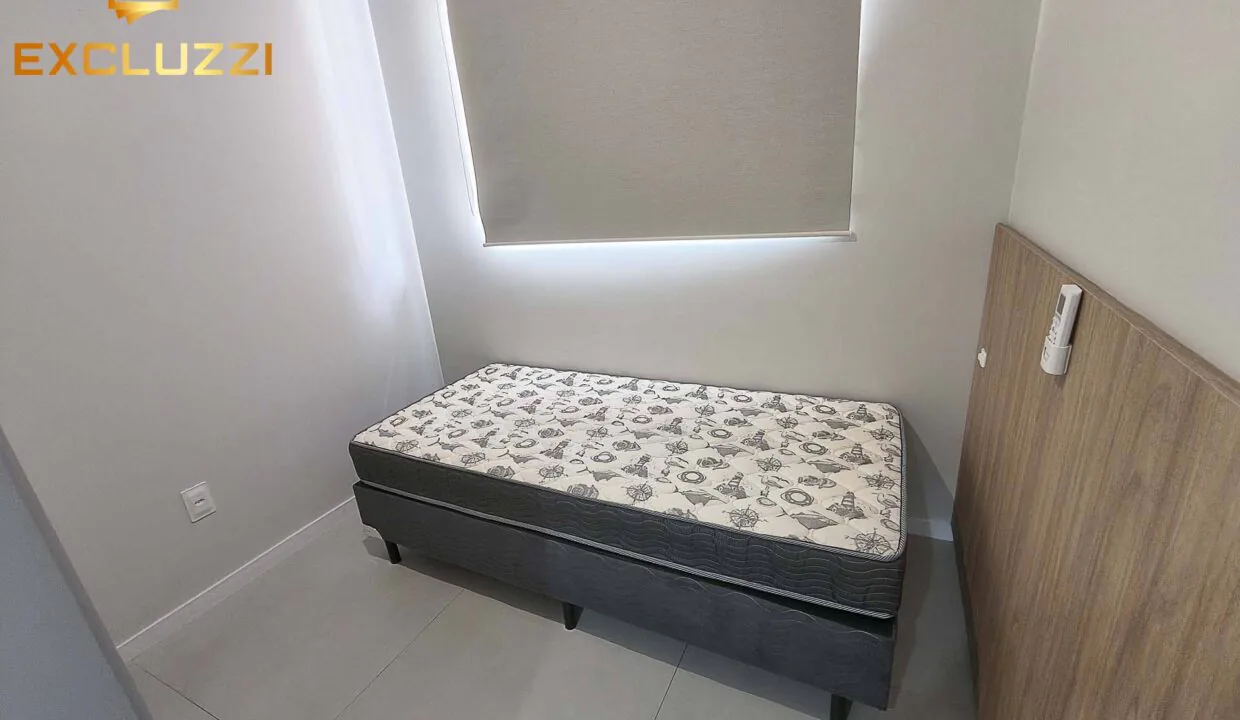 23-azamor-dormitorio-visto-entrada