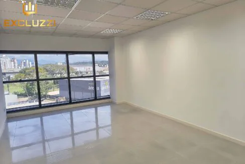 3-terrafirme-vista-lateral-direita-da-entrada
