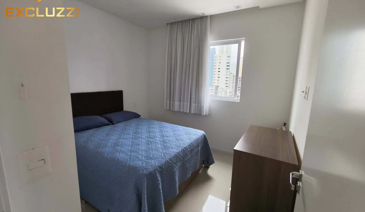 21-punta-hermosa-dormitorio-visto-entrada