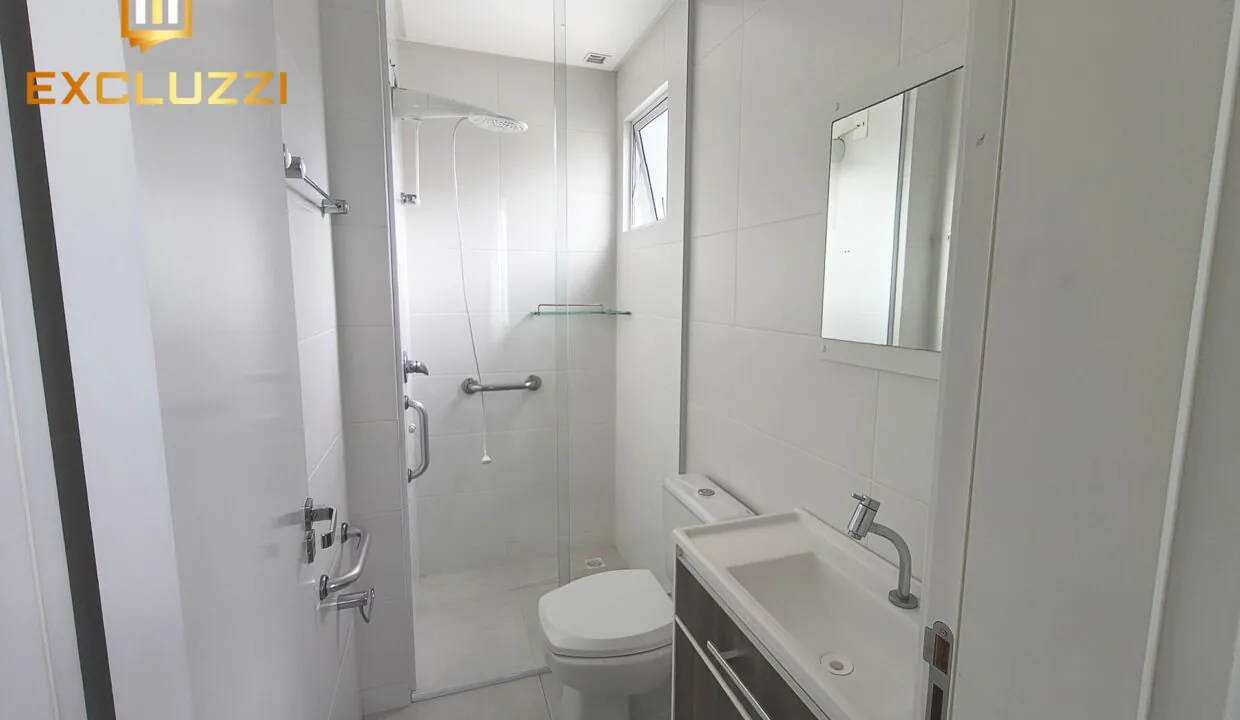18-punta-hermosa-banheiro-suite-visto-entrada