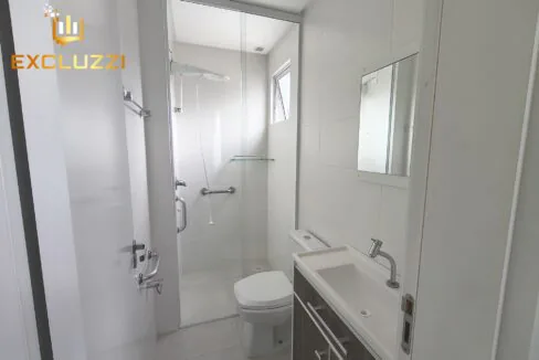 18-punta-hermosa-banheiro-suite-visto-entrada