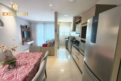 3-punta-hermosa-living-visto-entrada