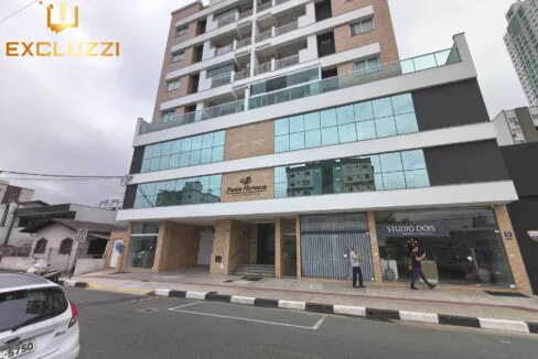 38-punta-hermosa-edificio